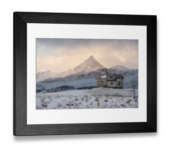 Framed Print : A unique house in Lofoten Framed Print : A unique house in Lofoten
