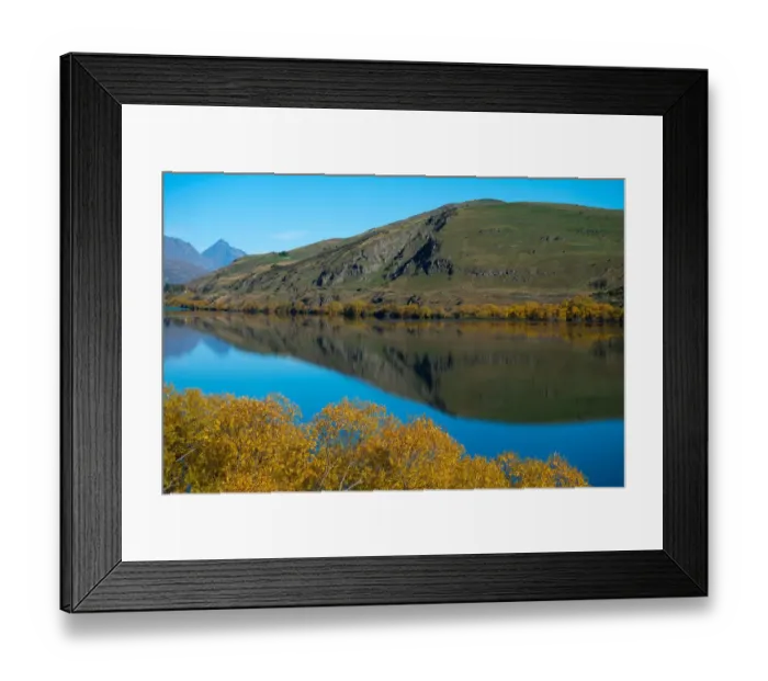 Framed Print : Lake Hayes in autumn season, New Zealand Framed Print : Lake Hayes in autumn season, New Zealand