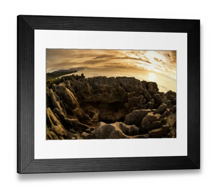 Framed Print : Pancake Rocks in the Paparoa National Park Framed Print : Pancake Rocks in the Paparoa National Park