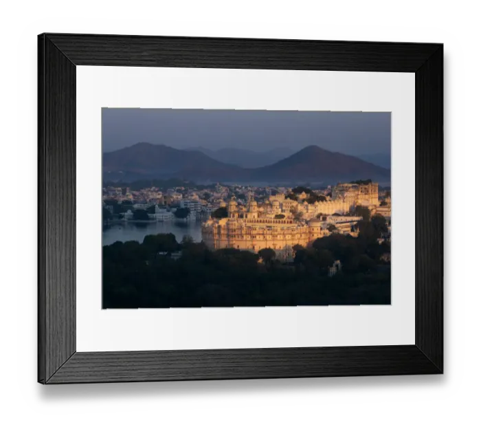Framed Print : City palace of Udaipur in early morning time Framed Print : City palace of Udaipur in early morning time