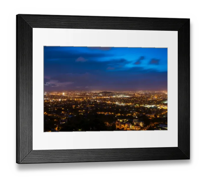 Framed Print : Auckland city at night