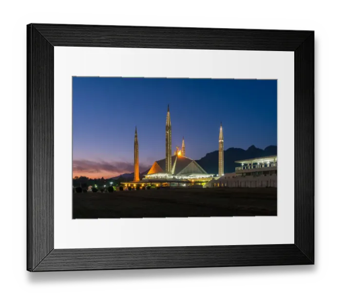 Framed Print : Faisal Mosque at night, Pakistan Framed Print : Faisal Mosque at night, Pakistan