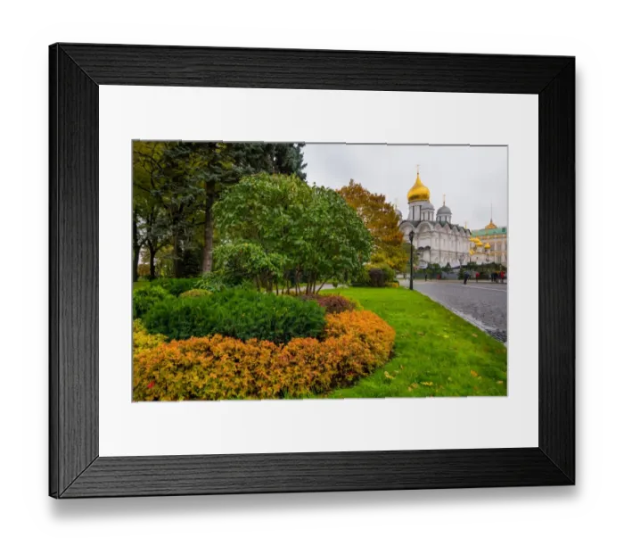Framed Print : Kremlin Palace on autumn, Moscow Framed Print : Kremlin Palace on autumn, Moscow