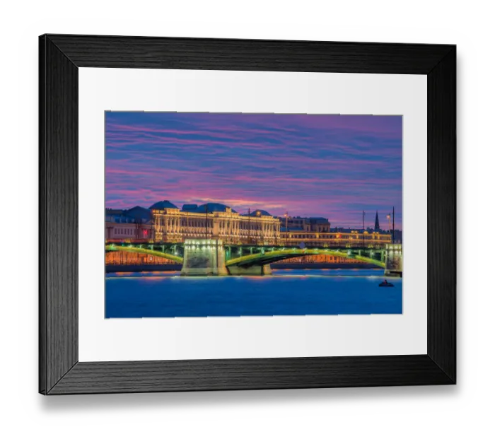 Framed Print : The Beautiful Saint Petersburg City Framed Print : The Beautiful Saint Petersburg City