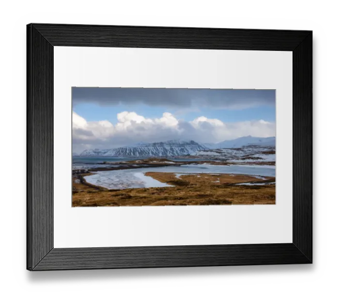 Framed Print : The landscape of Grundarfjrur town with mountains Framed Print : The landscape of Grundarfjrur town with mountains