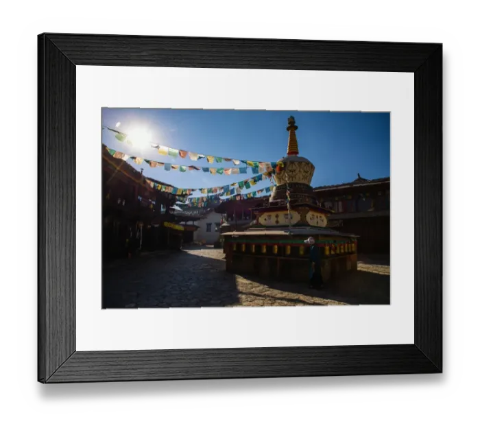 Framed Print : Tibetian Stupa in Shanggri-La Framed Print : Tibetian Stupa in Shanggri-La