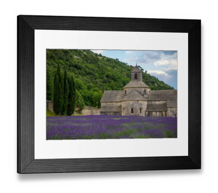 Framed Print : Abbey Notre-Dame de S?nanque Framed Print : Abbey Notre-Dame de S?nanque