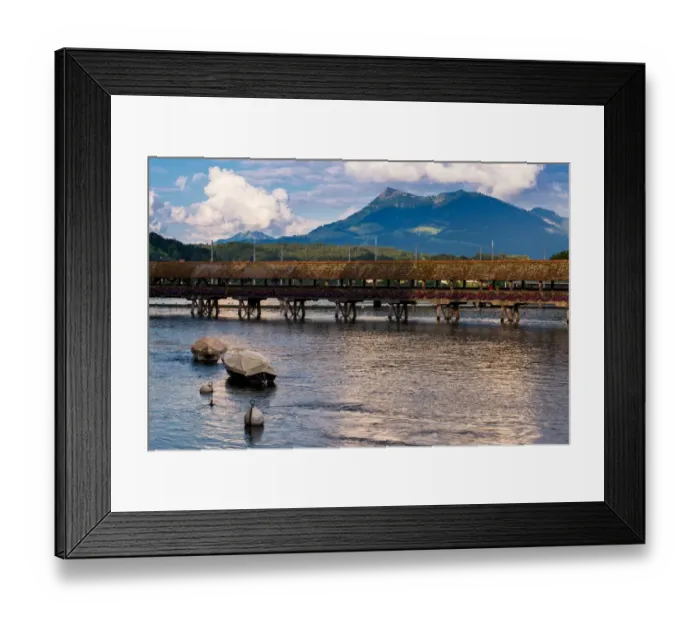 Framed Print : The Chapel bridge, Lucerne, Switzerland Framed Print : The Chapel bridge, Lucerne, Switzerland