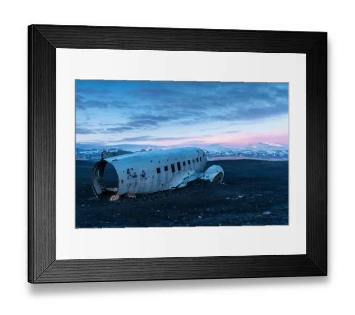 Framed Print : The wrecked plane in Vik, Iceland Framed Print : The wrecked plane in Vik, Iceland