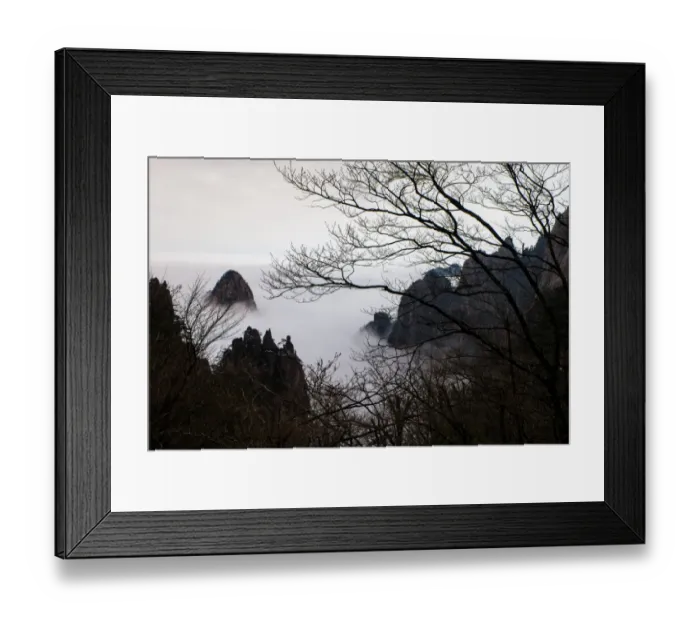 Framed Print : Huangshan mountain in foggy day Framed Print : Huangshan mountain in foggy day