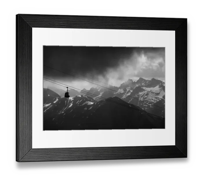 Framed Print : The cable car in the foggy time (Black&White) Framed Print : The cable car in the foggy time (Black&White)
