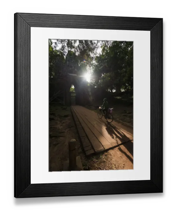 Framed Print : Bayon temple gate, Angkor Thom, Siemreap, Cambodia Framed Print : Bayon temple gate, Angkor Thom, Siemreap, Cambodia