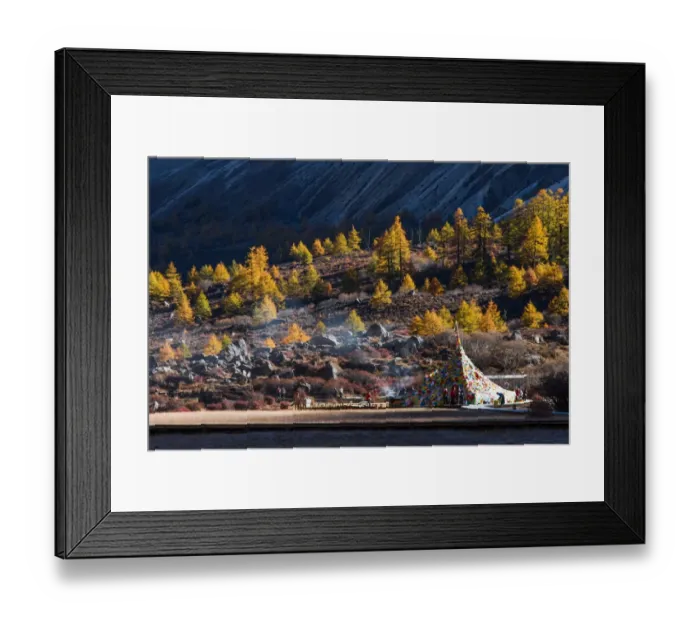 Framed Print : The Tibetan prayer flags pavilion in Yading