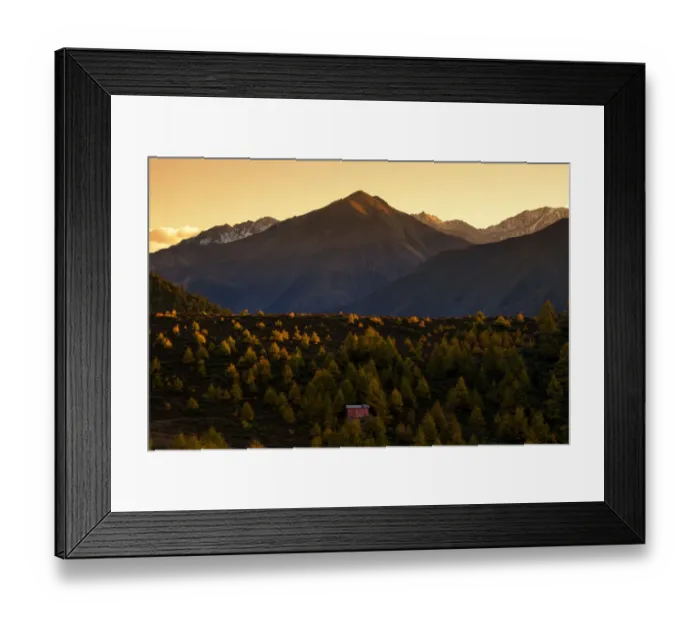 Framed Print : Scenery of mountain range in Shangri-La Framed Print : Scenery of mountain range in Shangri-La