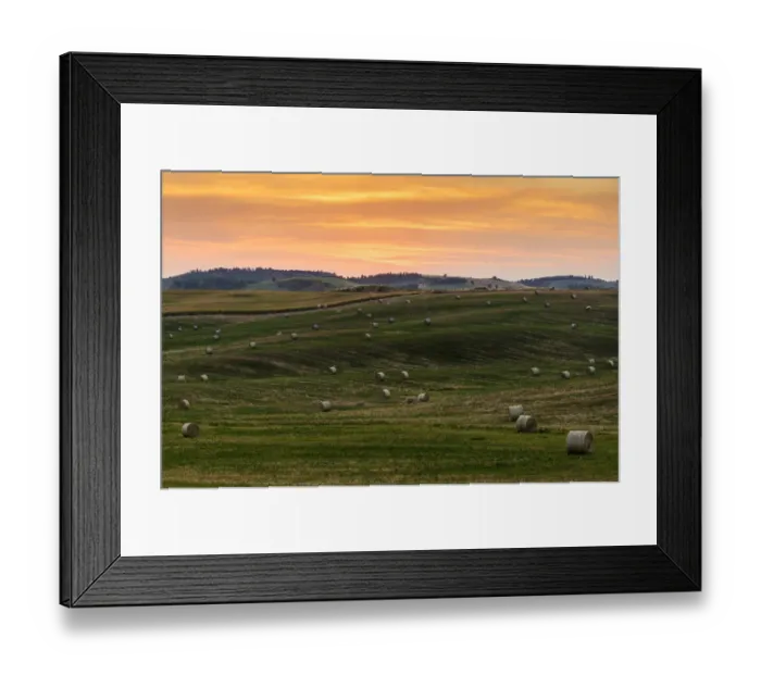 Framed Print : Sunset in Tuscan fields