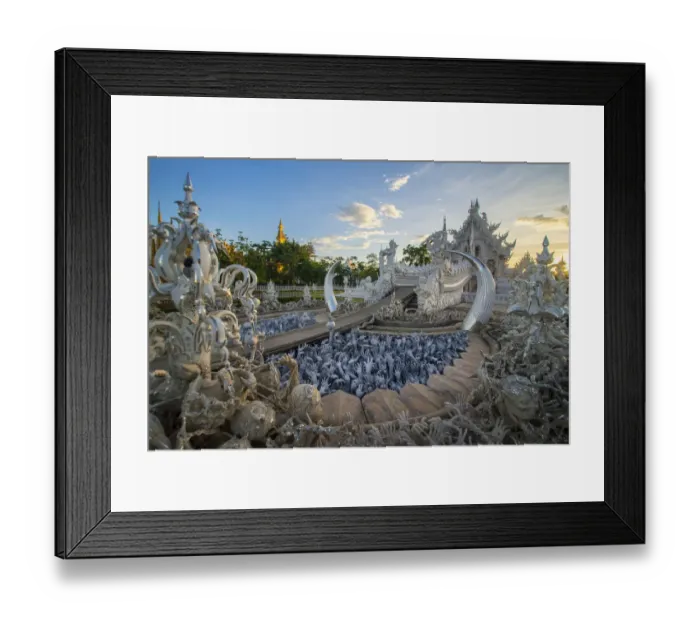 Framed Print : White temple after the earthquake (Wat Rong Khun) Framed Print : White temple after the earthquake (Wat Rong Khun)