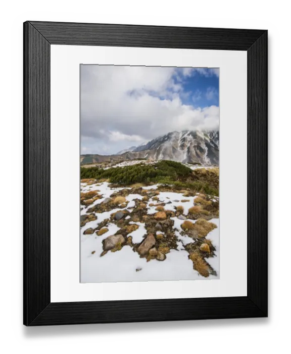 Framed Print : Murodo (Tateyama Kurobe Alpine Route)