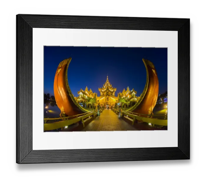 Framed Print : Karaweik Pavilion in Yangon Framed Print : Karaweik Pavilion in Yangon