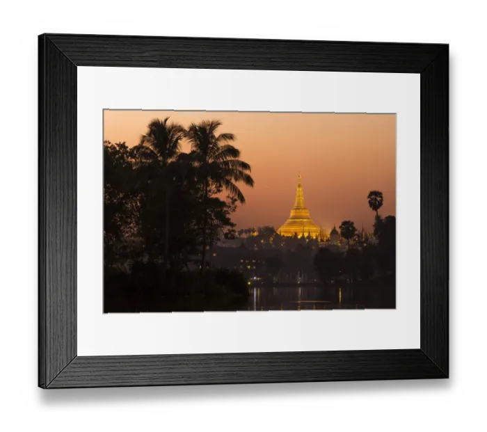 Framed Print : Shwedagon Pagoda Framed Print : Shwedagon Pagoda