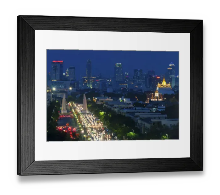 Framed Print : Ratchadamnoen road Framed Print : Ratchadamnoen road