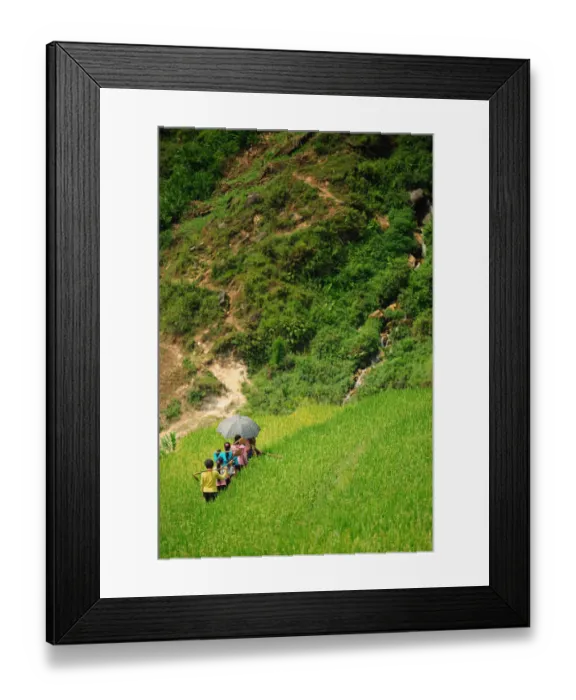 Framed Print : Worker in Sapa Framed Print : Worker in Sapa