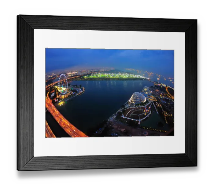 Framed Print : Singapore Flyer and Planet Marina Framed Print : Singapore Flyer and Planet Marina