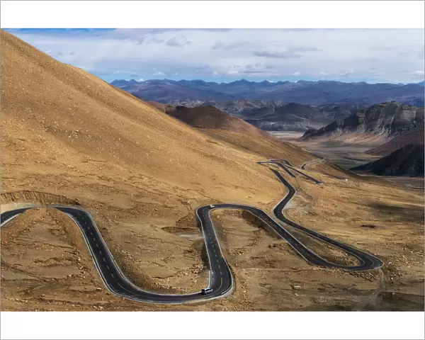 Road at the roof of the world, TIbet, Chian