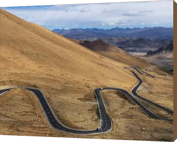 Road at the roof of the world, TIbet, Chian