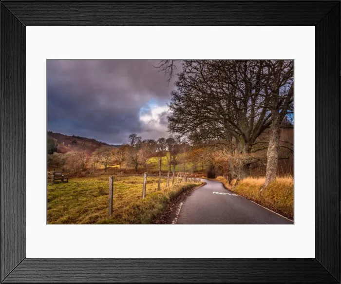 Framed Print : Road to Queens View Framed Print : Road to Queens View