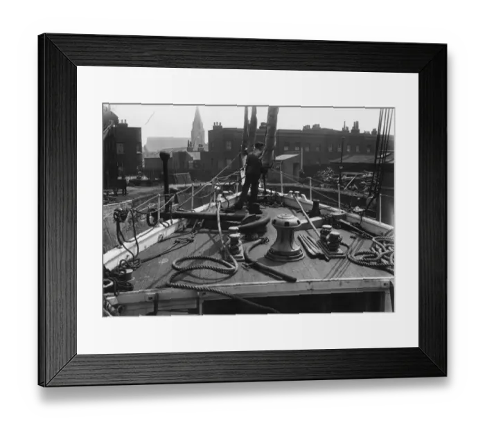 Framed Print : SS Endurance At Millwall Docks Framed Print : SS Endurance At Millwall Docks