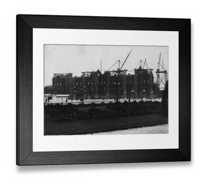 Framed Print : Palace Scaffold Framed Print : Palace Scaffold