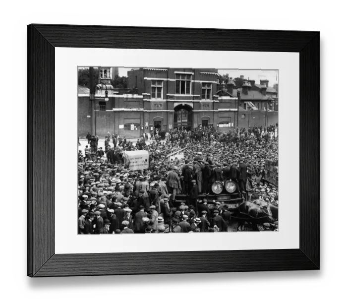 Framed Print : Arsenal Strike Framed Print : Arsenal Strike