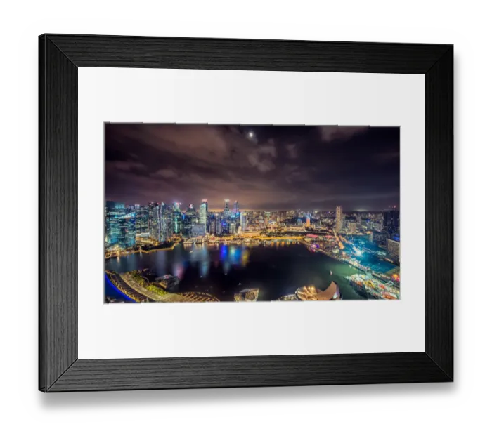 Framed Print : Night view of the Marina bay area of Singapore Framed Print : Night view of the Marina bay area of Singapore