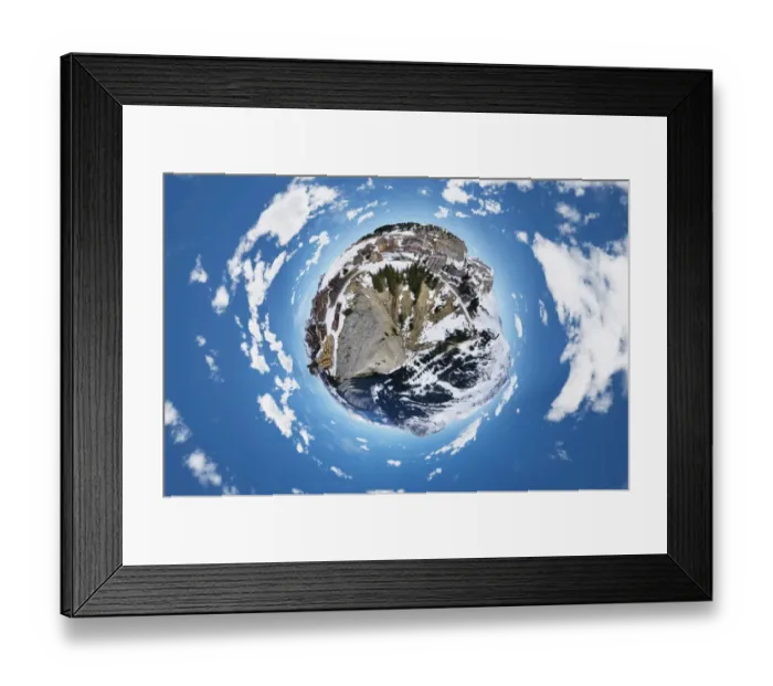 Framed Print : Avoriaz, France Framed Print : Avoriaz, France