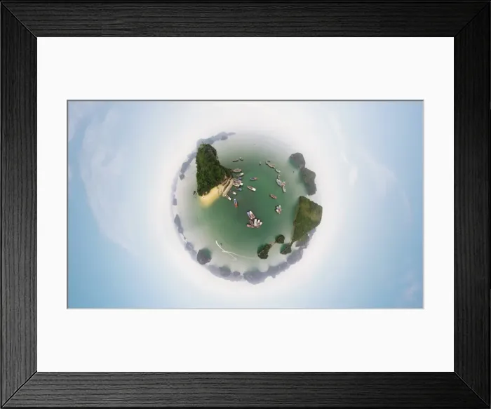 Framed Print : Halong Bay, Vietnam Framed Print : Halong Bay, Vietnam