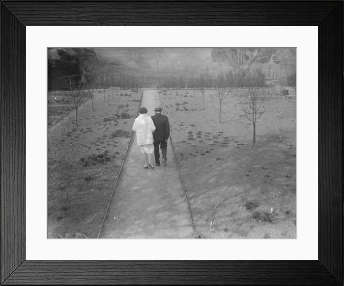 Framed Print : Churchill Strolls Framed Print : Churchill Strolls