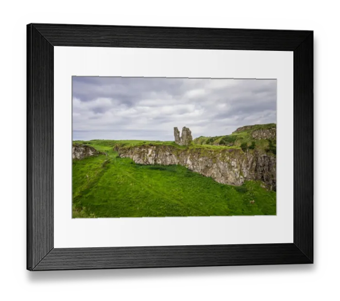 Framed Print : The ruins of Dunseverick Castle Framed Print : The ruins of Dunseverick Castle