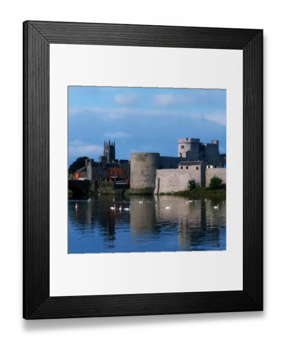 Framed Print : King Johns Castle, Co Limerick, River Shannon, Ireland Framed Print : King Johns Castle, Co Limerick, River Shannon, Ireland
