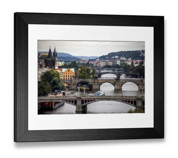 Framed Print : The Vltava river and Charles bridge in Prague Framed Print : The Vltava river and Charles bridge in Prague