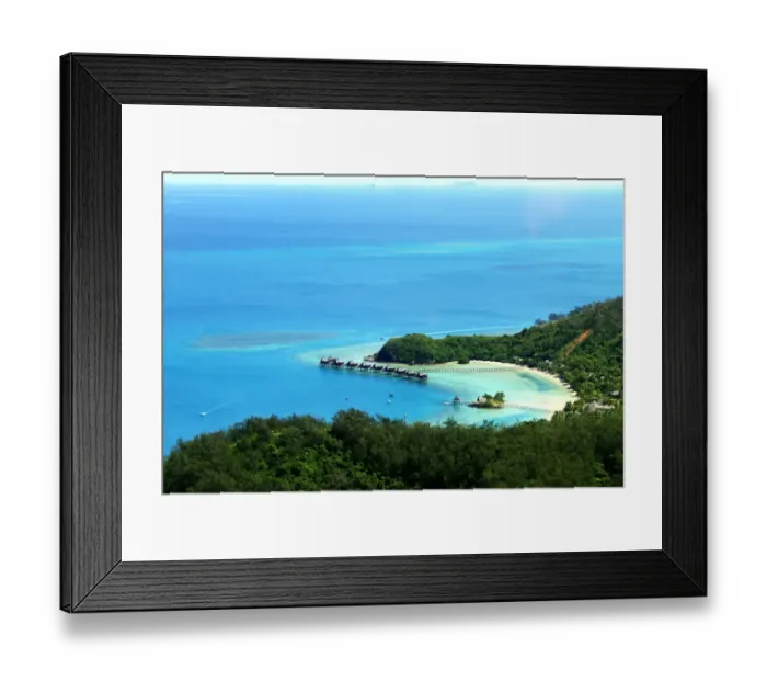Framed Print : Tropical Island in Fiji - Malolo Island Framed Print : Tropical Island in Fiji - Malolo Island
