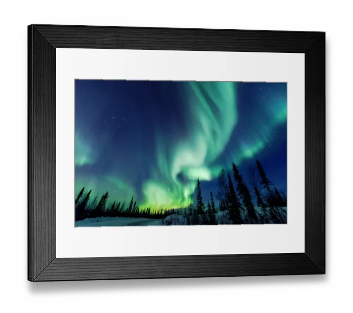 Framed Print : Northern Lights close to Yellowknife in the Northw Framed Print : Northern Lights close to Yellowknife in the Northw