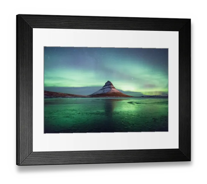 Framed Print : Aurora over Kirkjufell reflection Framed Print : Aurora over Kirkjufell reflection