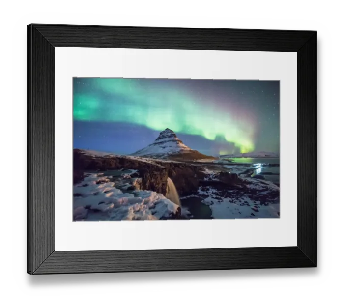 Framed Print : Kirkjufell with Aurora Borealis, Iceland Framed Print : Kirkjufell with Aurora Borealis, Iceland