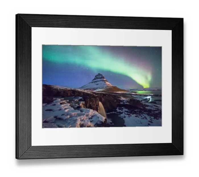 Framed Print : Aurora above mountain Kirkjufell mountain