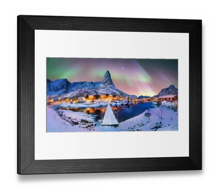 Framed Print : Lofoten is an archipelago in the county of Nordland, Norway Framed Print : Lofoten is an archipelago in the county of Nordland, Norway