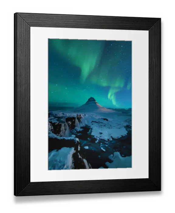 Framed Print : Northern lights at Mount Kirkjufell, Iceland Framed Print : Northern lights at Mount Kirkjufell, Iceland