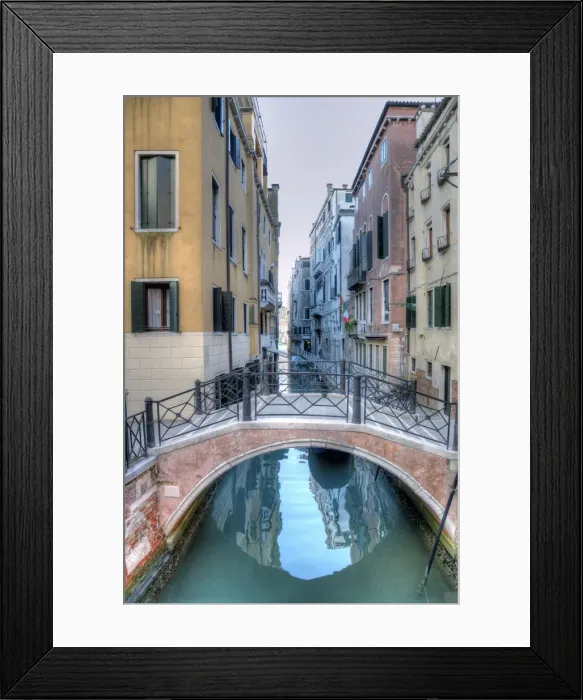 Framed Print : Canal with bridge in the center of Venice - Italy Framed Print : Canal with bridge in the center of Venice - Italy