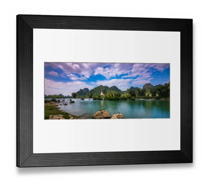 Framed Print : Beautiful seascape in Halong bay, Vietnam Framed Print : Beautiful seascape in Halong bay, Vietnam