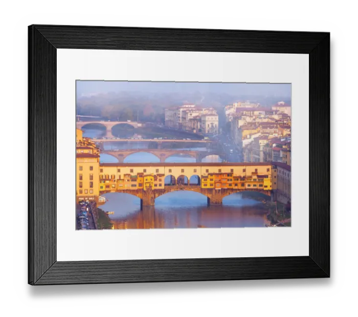 Framed Print : Ponte Vecchio in Florence, Tuscany, Italy at sunrise Framed Print : Ponte Vecchio in Florence, Tuscany, Italy at sunrise