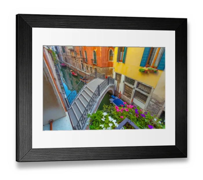 Framed Print : Canal and footbridge in Venice Framed Print : Canal and footbridge in Venice